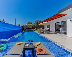 Kaş Çayköy'de Huzurlu Doğanın İçerisinde, Özel Havuzlu, Jakuzili Villa - 3