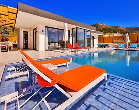 Kaş Çayköy'de Modern Tasarımlı, Özel Havuzlu, Saunalı Villa - 3