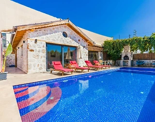 Kaş Çayköy'de Sakin Konumda, Özel Havuzlu, 4 Kişilik Villa - 1