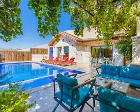Kaş Çayköy'de Sakin Konumda, Özel Havuzlu, 4 Kişilik Villa - 3