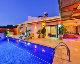 Kaş Çayköy'de Sakin Konumda, Özel Havuzlu, Jakuzili Vİlla - 2