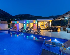 Kaş Çayköy'de Sessiz Konumda, Özel Havuzlu, Lüks Villa - 2