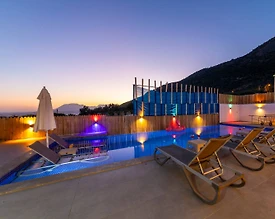 Kaş Çayköy'de Sessiz Konumda, Özel Havuzlu, Lüks Villa - 3