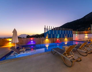 Kaş Çayköy'de Sessiz Konumda, Özel Havuzlu, Lüks Villa - 3