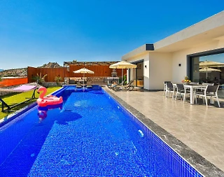Kaş Çayköy'de Yemyeşil Bahçeli, Özel Havuzlu, Konforlu Villa - 5