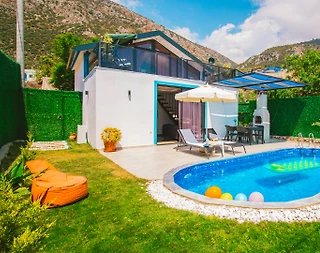 Kaş Çayköy'de Yemyeşil Doğada, Özel Havuzlu, Korunaklı Villa - 1
