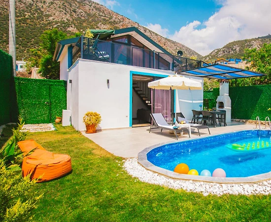 Kaş Çayköy'de Yemyeşil Doğada, Özel Havuzlu, Korunaklı Villa - 1