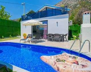 Kaş Çayköy'de Yemyeşil Doğada, Özel Havuzlu, Salıncaklı Villa - 2