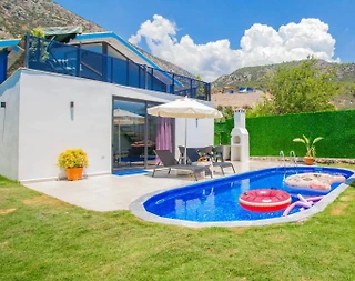 Kaş Çayköy'de Yemyeşil Doğada, Özel Havuzlu, Salıncaklı Villa - 3