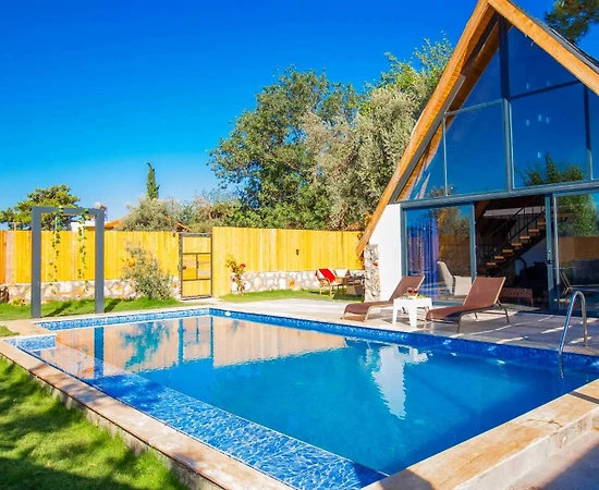 Kaş Çayköy'de Yeşillikler İle Dolu Doğada, Özel Havuzlu, Kiralık Bungalov - 1