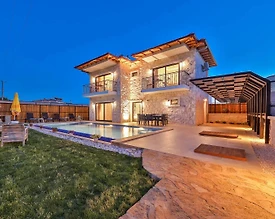 Kaş Andifli'de Bahçeli, Özel Havuzlu, 5 Kişilik Konforlu Villa - 2