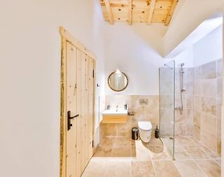 Kaş Çukurbağ'da Doğa Manzaralı, Özel Havuzlu, Taş Villa - 5