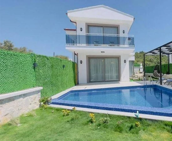 Kaş Andifli'de Elverişli Konumda, Özel Havuzlu, 3+1 Villa - 1