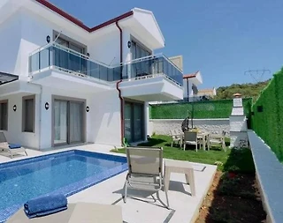 Kaş Andifli'de Enfes Doğada, Özel Havuzlu, Konforlu Villa - 1
