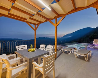Kaş Çukurbağ'da Geniş Ailelere Uygun, Özel Havuzlu, Konforlu Villa - 5