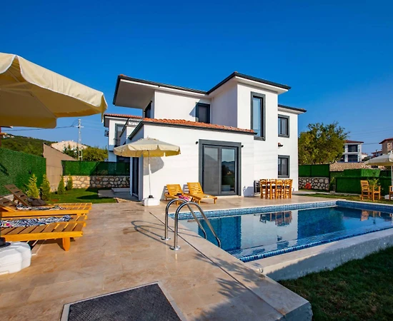Kaş Andifli'de Geniş Bahçe İçerisinde, Özel Havuzlu, 6 Kişilik Villa - 1