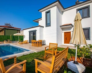 Kaş Andifli'de Geniş Bahçe İçerisinde, Özel Havuzlu, 6 Kişilik Villa - 3