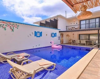 Kaş Çukurbağ'da Gözlerden Uzak, Isıtmalı Özel Havuzlu, Şık Villa - 4