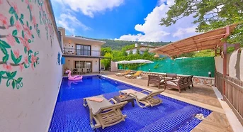 Kaş Çukurbağ'da Gözlerden Uzak, Isıtmalı Özel Havuzlu, Kiralık Villa