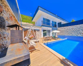 Kaş Çukurbağ'da Modern Tasarımlı, Özel Havuzlu, Lüks Villa - 1