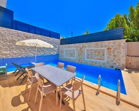 Kaş Çukurbağ'da Modern Tasarımlı, Özel Havuzlu, Lüks Villa - 2