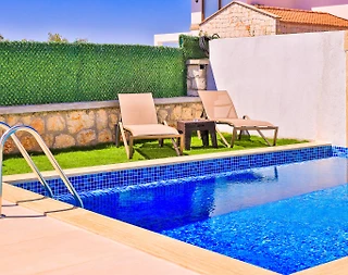 Kaş Çukurbağ'da Sakin Konumda, Özel Havuzlu, Şık Villa - 4