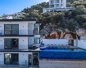 Kaş Çukurca'da Elverişli Konumda, Özel Havuzlu, 10 Kişilik Villa - 2