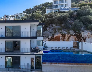 Kaş Çukurca'da Elverişli Konumda, Özel Havuzlu, 10 Kişilik Villa - 2