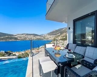 Kaş Çukurca'da Elverişli Konumda, Özel Havuzlu, 10 Kişilik Villa - 4