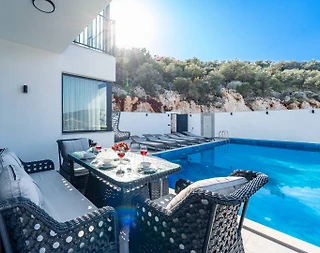 Kaş Çukurca'da Elverişli Konumda, Özel Havuzlu, 10 Kişilik Villa - 5