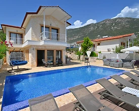 Kaş Gelemiş'de Deniz Manzaralı, Özel Havuzlu, Geniş Villa - 3