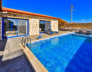 Kaş Gelemiş'de Deniz Manzaralı, Özel Havuzlu, Taş Villa  - 3