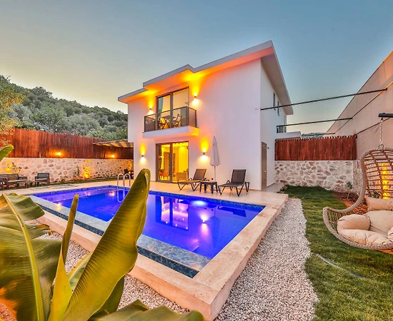 Kaş Gelemiş'de Doğa İçinde, Özel Havuzlu, Muhafazakar Villa  - 1