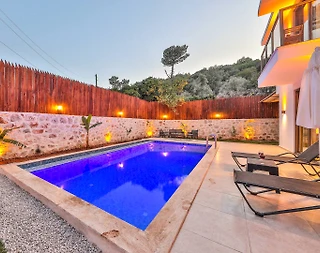 Kaş Gelemiş'de Doğa İçinde, Özel Havuzlu, Muhafazakar Villa  - 4