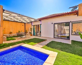Kaş Gelemiş'de Doğa İçinde, Özel Havuzlu, Muhafazakar Villa  - 2