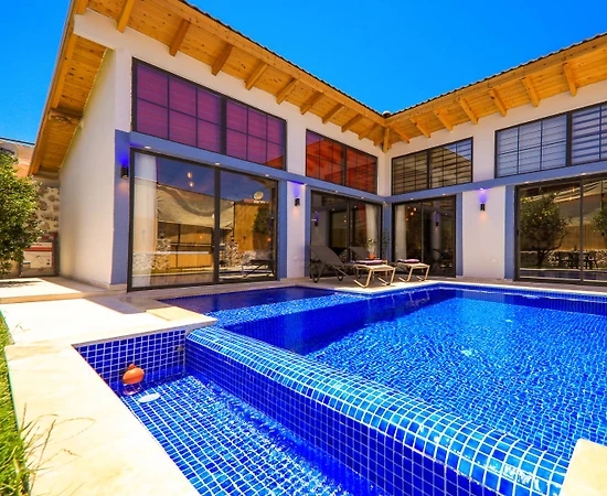 Kaş Gelemiş'te Aşkınızı Taçlandıran, Özel Havuzlu, Lüks Villa - 1