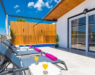 Kaş Gelemiş'te Balayı Çiftlerine Uygun, Özel Havuzlu, 4 Kişilik Villa - 3