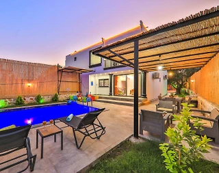 Kaş Gelemiş'te Çekirdek Ailelere Uygun, Özel Havuzlu, Jakuzili Villa - 4