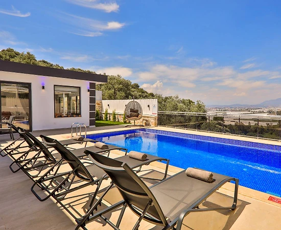 Kaş Gelemiş'te Doğa İçerisinde, Özel Havuzlu, Ferah Villa - 1