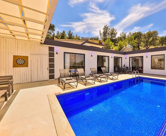 Kaş Gelemiş'te Doğa İçerisinde, Özel Havuzlu, Ferah Villa - 1