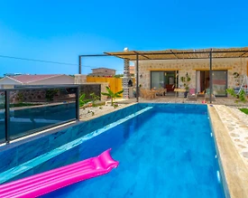 Kaş Gelemiş'te Enfes Doğada, Özel Havuzlu, Lüks Kiralık Villa - 2