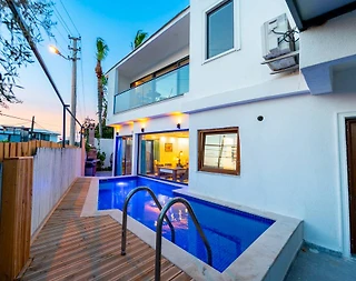 Kaş Gelemiş'te Enfes Doğada, Özel Havuzlu, Olanaklı Villa - 1