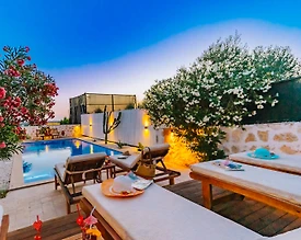 Kaş Gelemiş'te Geniş Ailelere Uygun, Özel Havuzlu, Lüks Villa - 3