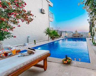 Kaş Gelemiş'te Geniş Ailelere Uygun, Özel Havuzlu, Lüks Villa - 4