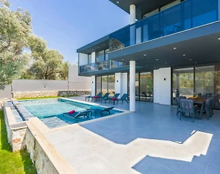Kaş Gelemiş'te Geniş Ailelere Uygun, Özel Havuzlu, Lüks Villa - 3