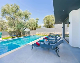 Kaş Gelemiş'te Geniş Ailelere Uygun, Özel Havuzlu, Lüks Villa - 4