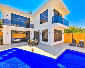 Kaş Gelemiş'te Modern Tasarımlı, Özel Havuzlu, Saunalı Villa - 3