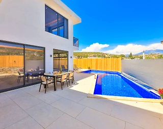 Kaş Gelemiş'te Modern Tasarımlı, Özel Havuzlu, Saunalı Villa - 5
