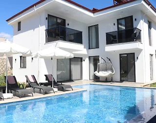 Kaş Gelemiş'te Sakin Konumda, Özel Havuzlu, 4 Kişilik Villa - 1