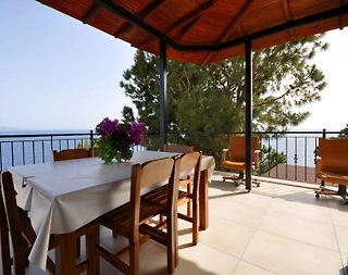 Kaş Gökçeören'de 6 Kişilik, Ortak Havuzlu, Deniz Manzaralı Villa - 3